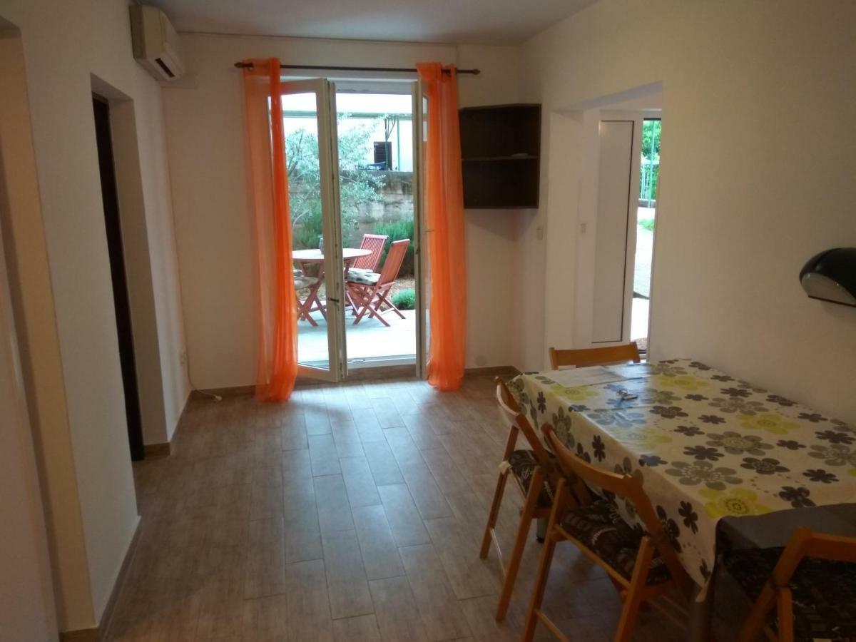 Apartmani Ivana Punat Buitenkant foto